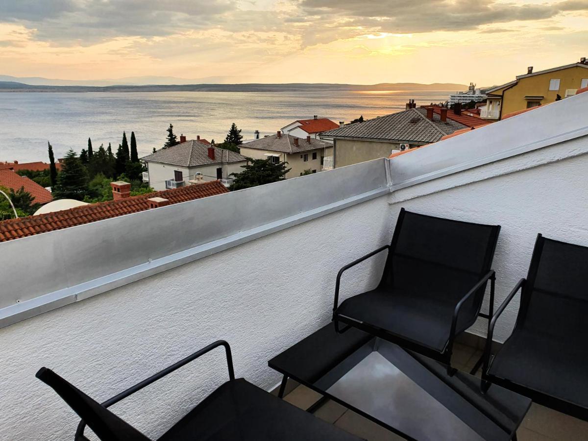 Breathtaking Seaview App Barac On Separated Floor Crikvenica Dış mekan fotoğraf